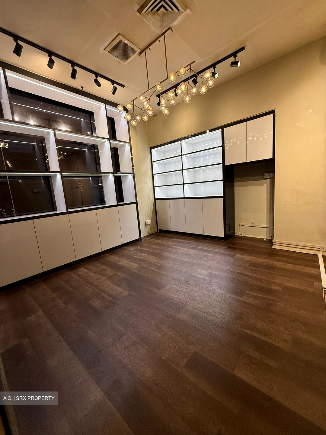 Concorde Shopping Centre (D3), Office #536932221